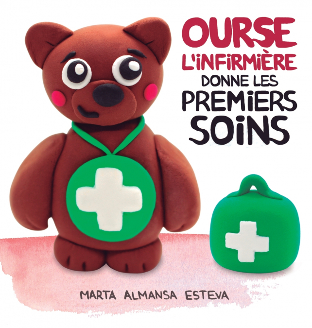 Ourse l’Infirmière donne les premiers soins