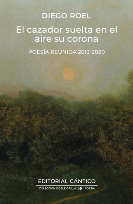 El cazador suelta en el aire su corona